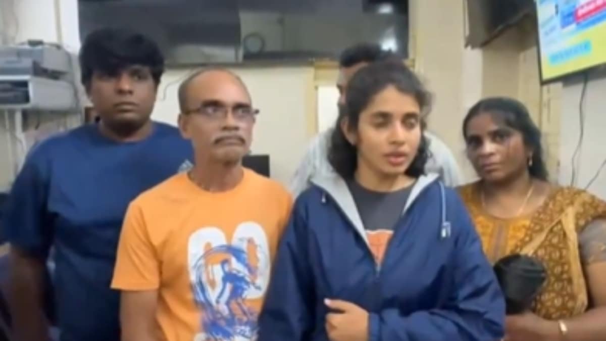 Elderly man found inside sack at courier office in Bengaluru after family’s stunt