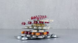 Why did Cipla USA recall over 400 cartons of cancer drugs?