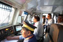 Why did Indian Railways commission the Kavach expansion on the Delhi-Howrah corridor?