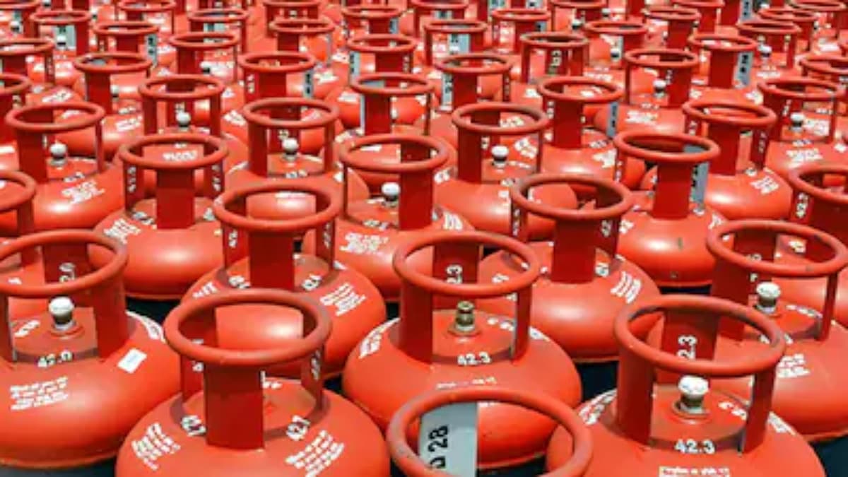https://images.financialexpressdigital.com/2026/03/lpg-cylinder-booking-gap-25-days-india-govt-rule_20260309163006_20260309164240_20260310173645_20260310181419_20260311190727.png