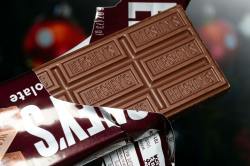 Hershey’s faces scrutiny as Reese’s family slams ingredient changes; viral video shows chocolate bar ‘bending like rubber’