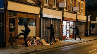 Indian shopkeepers attacked in UK