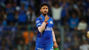 Akash Madhwal in Mumbai Indians training gear, rumored to be joining Chennai Super Kings as an injury replacement for Khaleel Ahmed in IPL 2026.