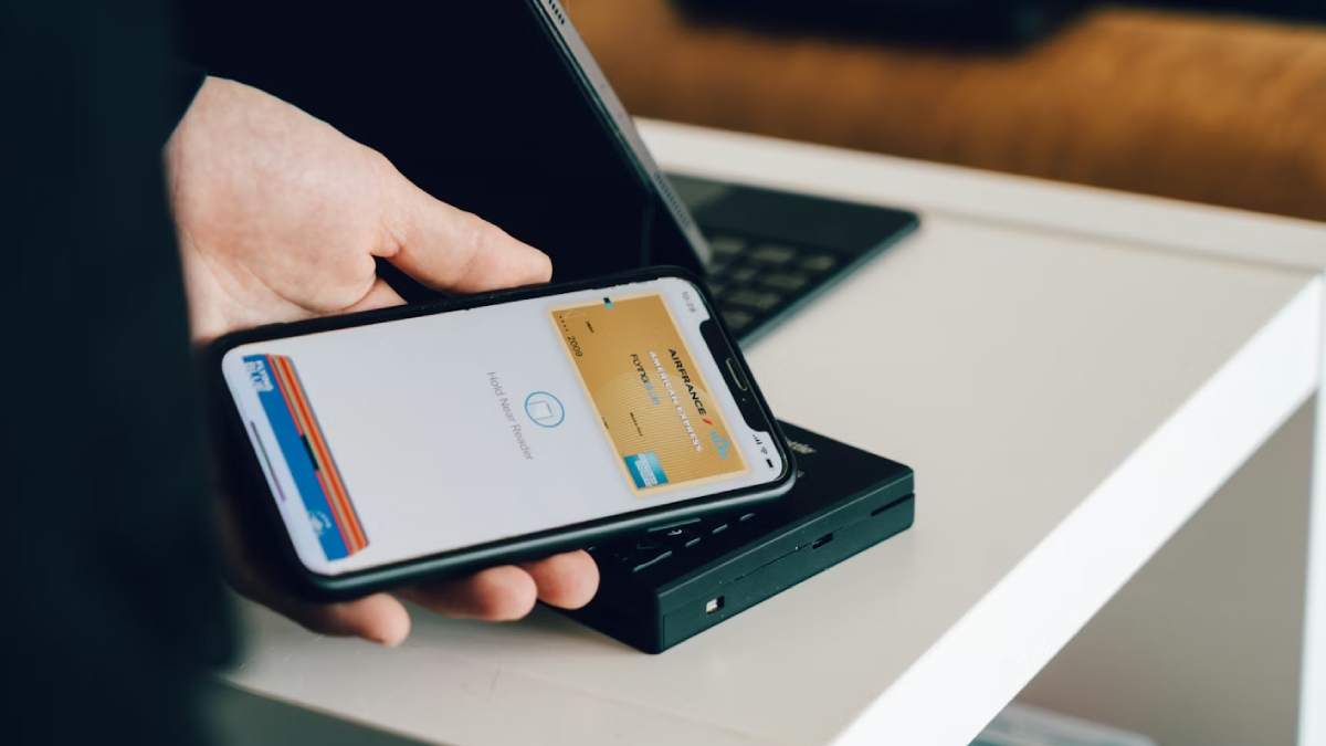 Apple Pay scam targeting iPhones spreads fast: Experts warn of major ...