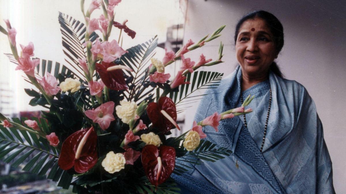 Asha Bhosle hospitalised, Asha Bhosle health update, Asha Bhosle heart attack, Breach Candy Hospital Mumbai, Asha Bhosle admitted, Asha Bhosle latest news, veteran singer health, Bollywood singer news, Asha Bhosle age 92, Mumbai hospital news, Asha Bhosle condition, playback singer update, Hindi cinema legend health Asha Bhosle hospitalised, Asha Bhosle health update, Asha Bhosle heart attack, Breach Candy Hospital Mumbai, Asha Bhosle admitted, Asha Bhosle latest news, veteran singer health, Bollywood singer news, Asha Bhosle age 92, Mumbai hospital news, Asha Bhosle condition, playback singer update, Hindi cinema legend health