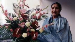 Singer Asha Bhosle rushed to Mumbai’s Breach Candy hospital, granddaughter confirms treatment ongoing