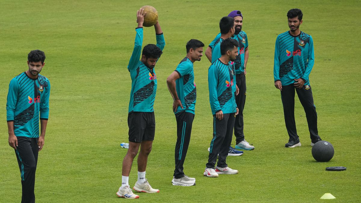 BCB reaches out to BCCI to reset ties after T20 World Cup cold war: Report BCB reaches out to BCCI to reset ties after T20 World Cup cold war: Report