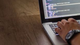 US cracks down on tech firm over job discrimination allegations