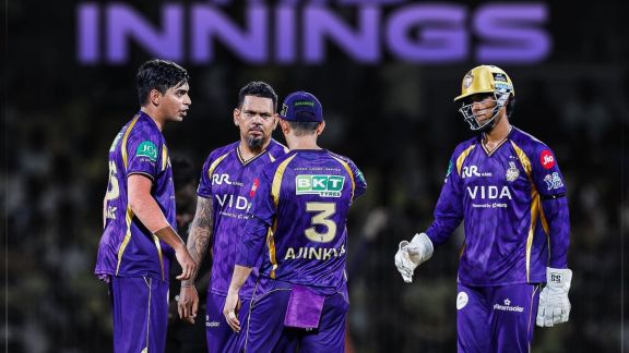A group of Kolkata Knight Riders players, including captain Ajinkya Rahane and Sunil Narine, looking dejected and concerned during a match in IPL 2026, highlighting their winless streak.