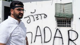 Harbhajan Singh's residence vandalised as AAP workers protest, 'gaddar' graffiti on walls