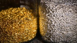 Gold rate today crosses $4,700, Silver near $75 on Trump’s 2-week Iran exit plan