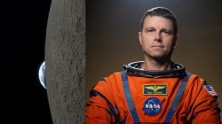 An iPhone 17 Pro Max, not a DSLR camera, just captured the most stunning space video ever: Here’s how