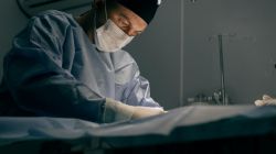 ‘No Green Card, No Job’: Top US surgeon forced to quit despite EB-1A approval