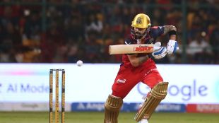 Virat Kohli batting against GT for RCB during RCB vs GT clash in IPL 2026 where he reached his milestone of 800 fours and 300 sixes in IPL history