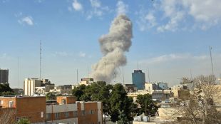 Iran US tensions possible attack warning expert geopolitics Strait of Hormuz crisis