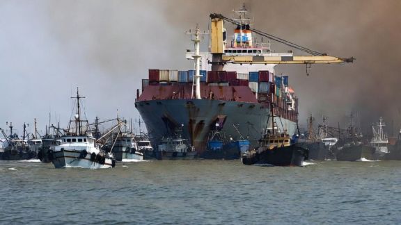 Iran hints at Bab el-Mandeb squeeze after Hormuz, flags global trade risks