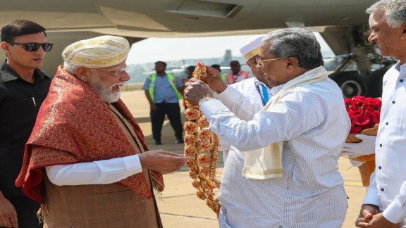 Prime Minister Narendra Modi and Karnataka CM Siddaramaiah.