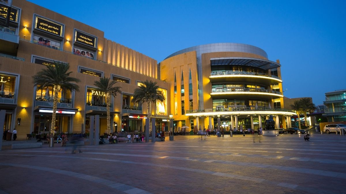 Leasing of retail spaces at shopping malls and high streets in Delhi-NCR rose 45 percent Leasing of retail spaces at shopping malls and high streets in Delhi-NCR rose 45 percent