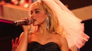 sabrina_carpenter_coachella_2026