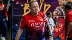 Why was RCB head coach Andy Flower fined after last-ball win over MI?