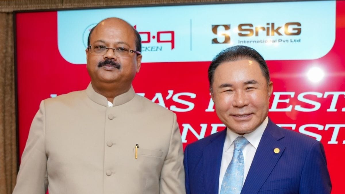 From Left to Right) Srikanth Purushothaman, Chairman, SrikG Group, and HONGGEUN YOON, Chairman, Genesis BBQ From Left to Right) Srikanth Purushothaman, Chairman, SrikG Group, and HONGGEUN YOON, Chairman, Genesis BBQ