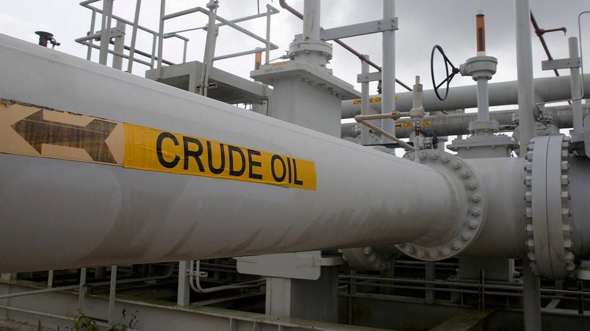 https://images.financialexpressdigital.com/2026/05/CrudeOil.jpg