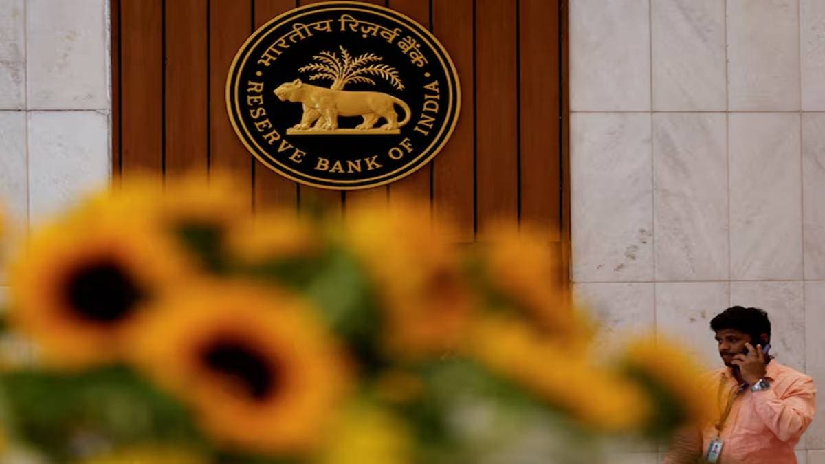 Robust forex buffers give RBI room to avoid special scheme.