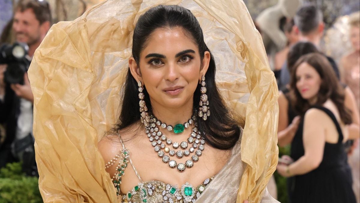 1200 hours, 50 artisans, and pure gold – Isha Ambani pairs 2026 Met Gala look with Subodh Gupta’s steel ‘mango’