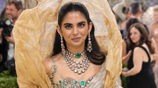 isha ambani met gala