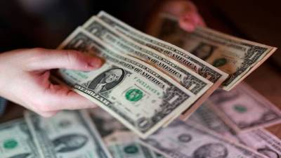 Private banks tap global peers for FCNR push