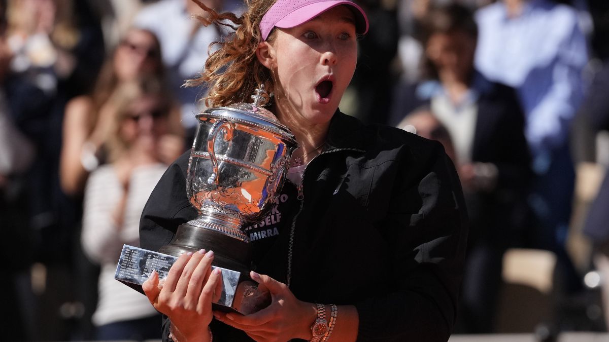 Mirra Andreeva’s French Open triumph earns more than her entire career prize money, bags Rs 28 crore Mirra Andreeva’s French Open triumph earns more than her entire career prize money, bags Rs 28 crore