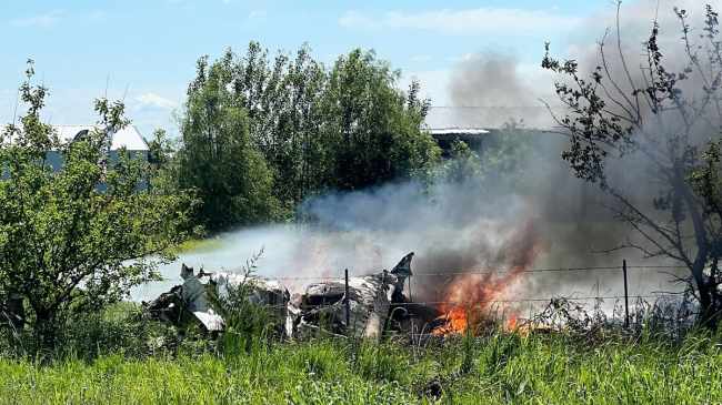 12 killed in Missouri as skydiving plane crashes moments after takeoff - What led to the accident? (Photo: AP)