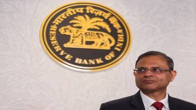 RBI sees lower growth, higher inflation 