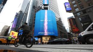 SpaceX, SPCX shares, Nasdaq-100, index inclusion, passive inflows, stock market, ETFs, Nasdaq listing, investor impact, stock volatility