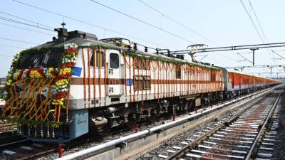 Chhapra–Delhi, Mau–Delhi train and extended Dohrighat–Aunrihar train to Varanasi launched