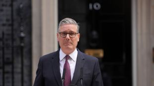 Keir Starmer resigns as UK PM