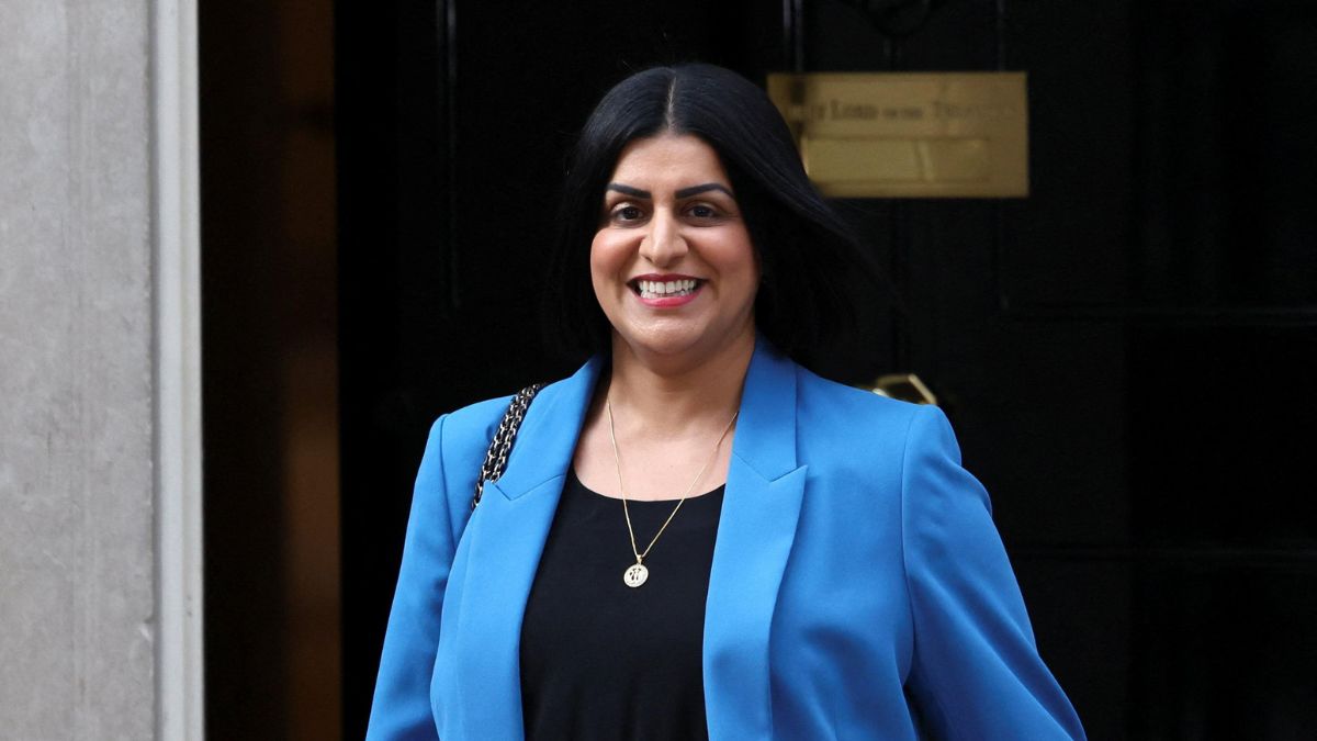 UK plans to make asylum seekers repay up to £10,000 in support costs once  they start earning - World News | The Financial Express