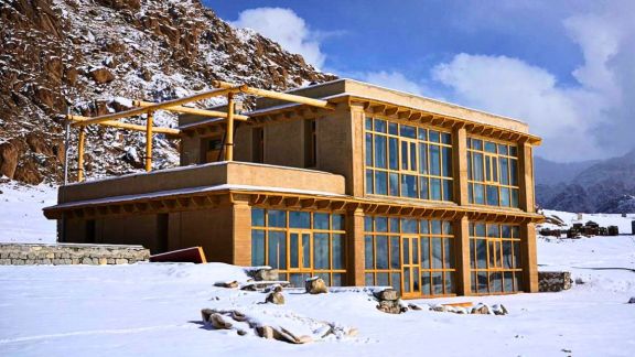 sonam wangchuk's ladakh home