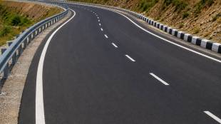 The two stretches, spanning 190.76 km, will together cost Rs 7,597.16 crore. The Armoor-Jagtial-Mancherial section of NH-63 will be built under the Hybrid Annuity Model (HAM), while the Jagtial-Karimnagar section of NH-563 will be developed on a Build-Operate-Transfer (Toll) basis, according to the ministry.
