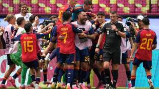 FIFA World Cup: Spain edge Belgium in dramatic finish as Mikel Merino strikes again to set up France semi-final