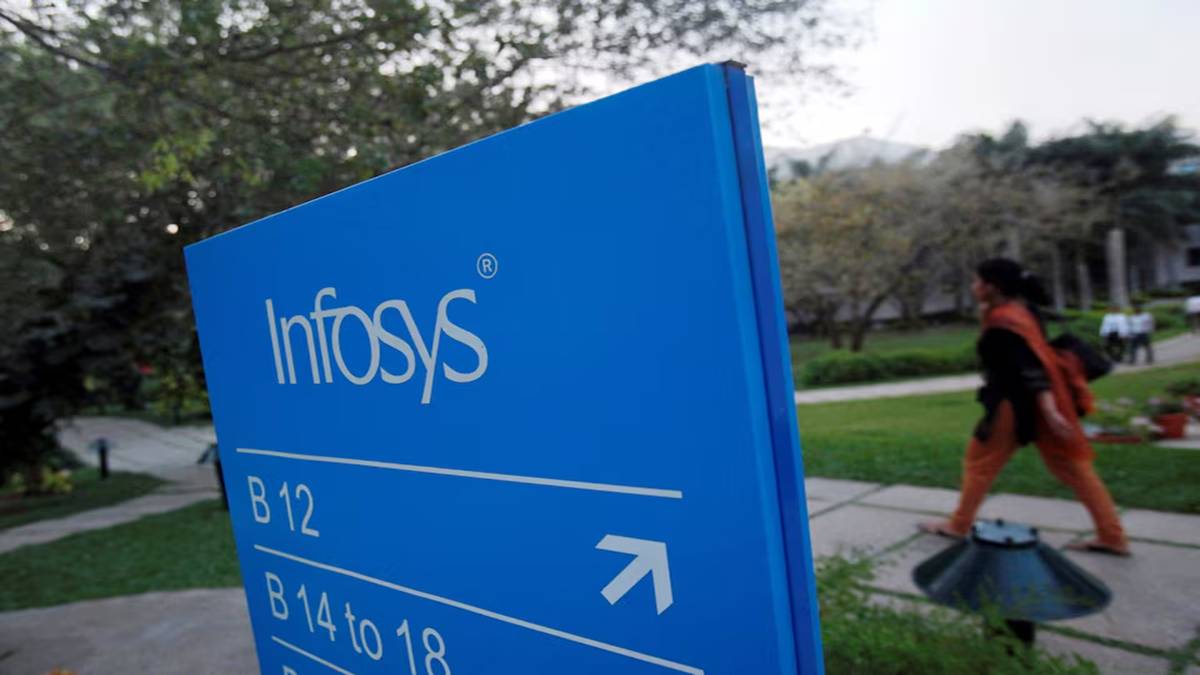 Infosys-employees