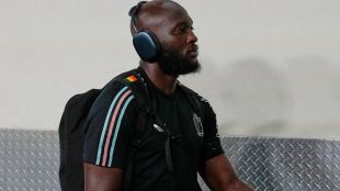 Romelu Lukaku's four-language press conference steals spotlight after Belgium lose to Spain
