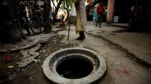 Mumbai, BMC, open manholes, manhole grills, civic authorities, Bombay High Court, monsoon preparedness, safety inspection, municipal commissioner, manhole installation backlog