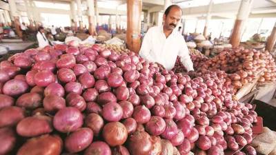 Sluggish procurement: Govt again revises upward onion price to Rs 2125/quintal