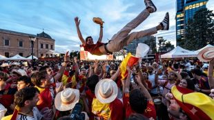 Madness in Madrid and Pain in Paris: Visuals of fans reacting to Spain’s win against France