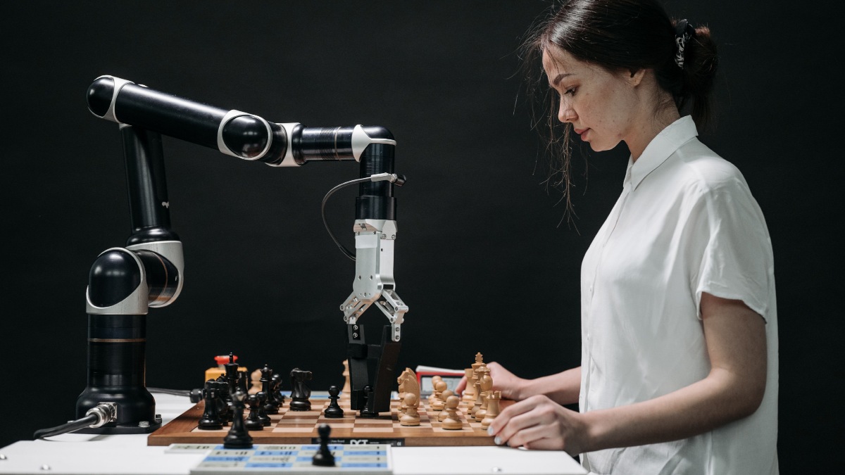 Beyond Headcount: The hidden economics of AI in consulting Beyond Headcount: The hidden economics of AI in consulting