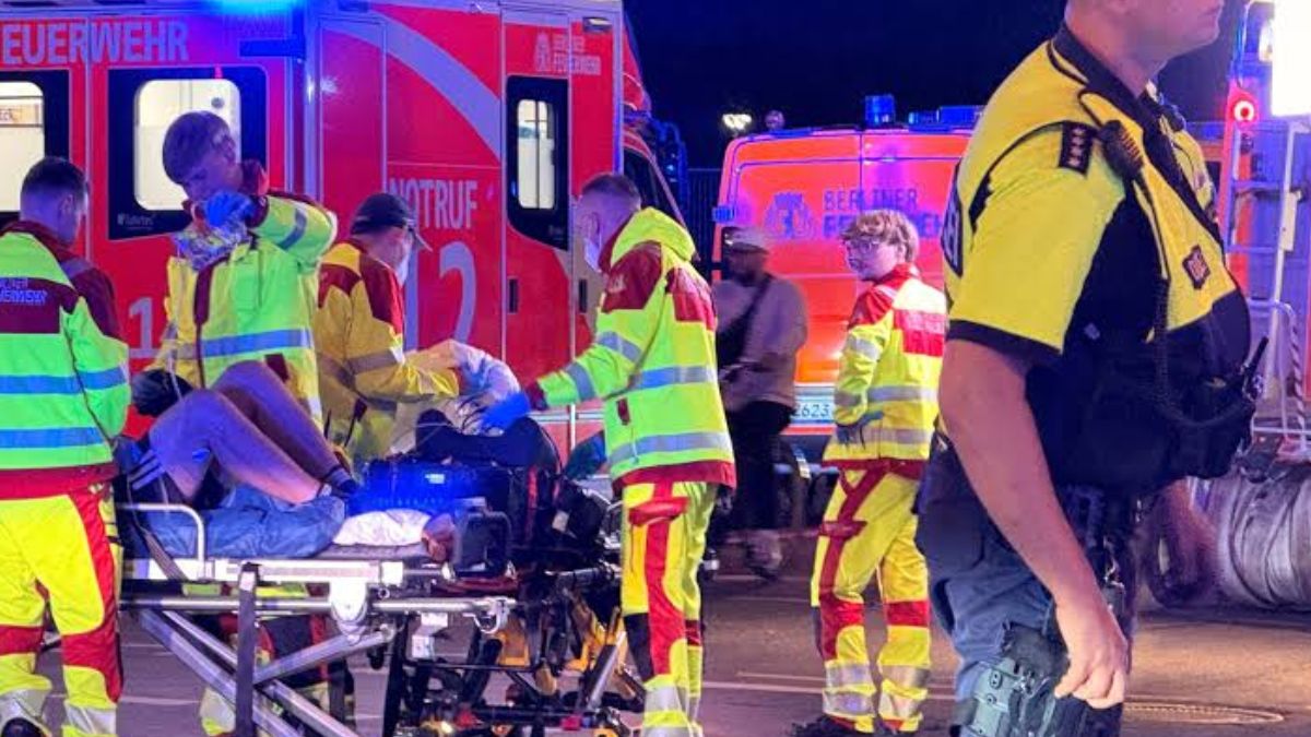 Berlin Pride attack: 1 dead, 16 injured after van crashes into crowd Berlin Pride attack: 1 dead, 16 injured after van crashes into crowd