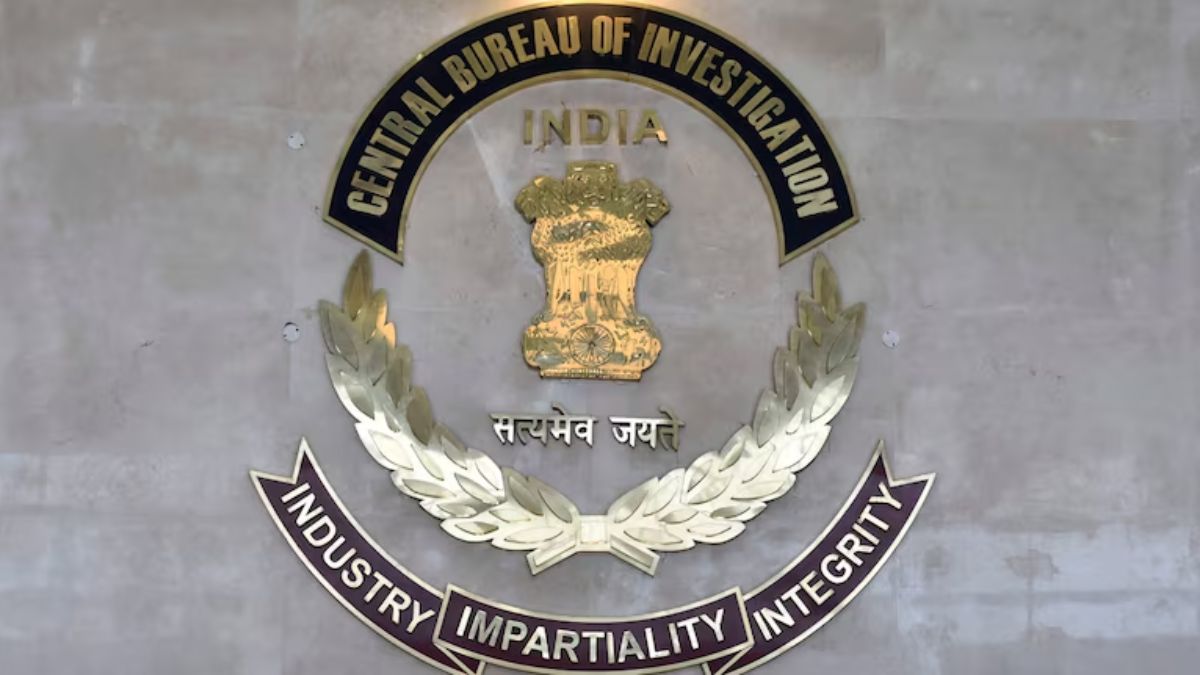 The CBI has said its investigation found no evidence linking Sanjeev Kumar alias Sanjeev Mukhiya to the theft or distribution of the NEET-UG 2024 question paper. The CBI has said its investigation found no evidence linking Sanjeev Kumar alias Sanjeev Mukhiya to the theft or distribution of the NEET-UG 2024 question paper.
