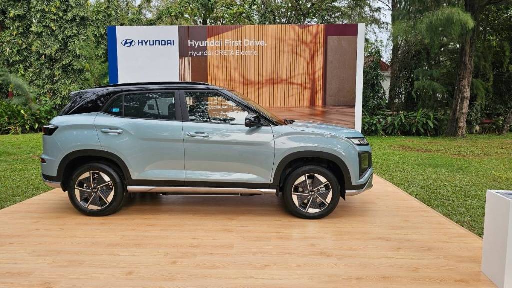 Why Hyundai's Midsize SUV Fortress Resists Rivals but Squeezes Brand Market Share