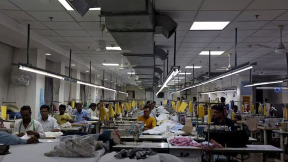 India’s Services Growth Slows to 9.8% in May as 17 Sectors Cool Down, Shows MoSPI Trial Index